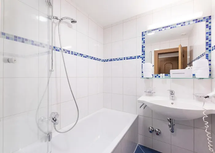 Tuxerstübl Gasthof 3*