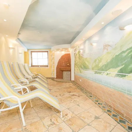 Tuxerstubl Guest house 3*