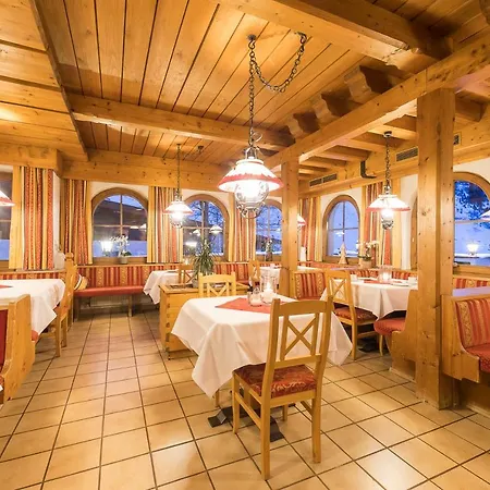 Guest house Tuxerstubl 3*